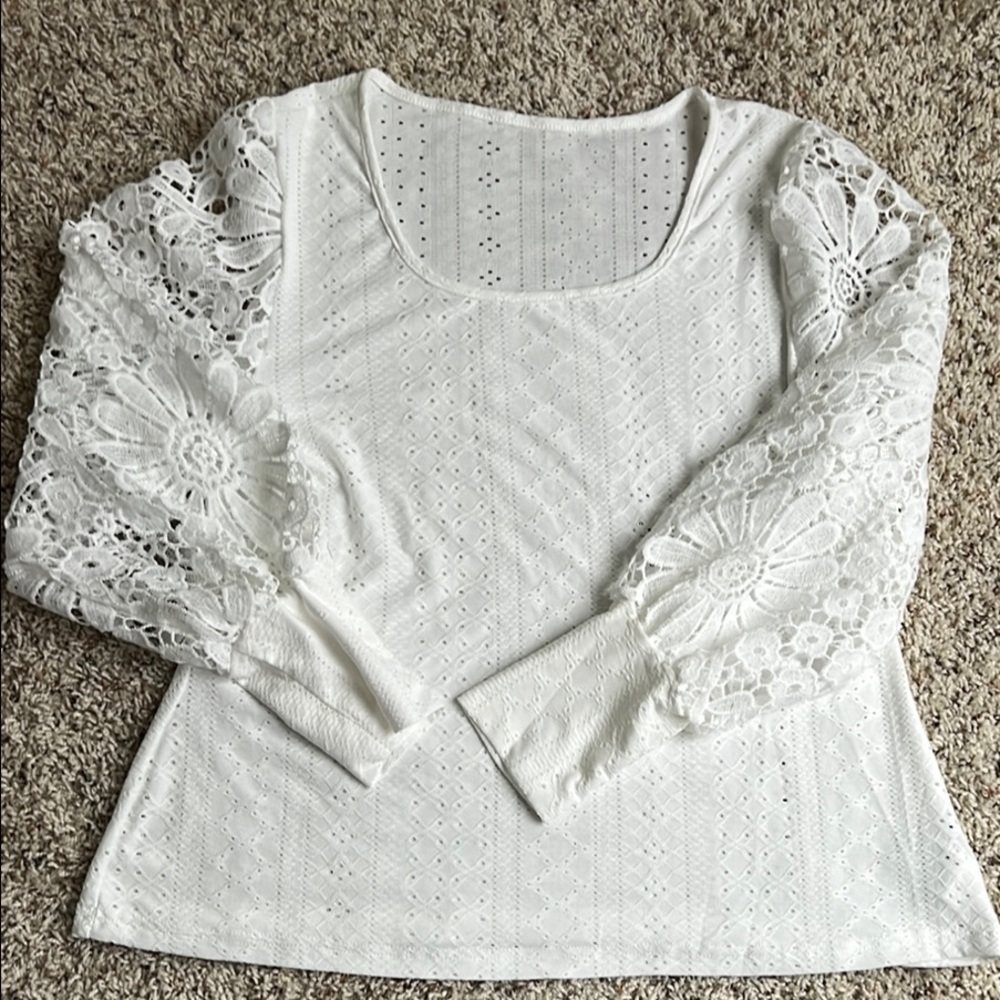 Elegant White Lace Sleeve Top